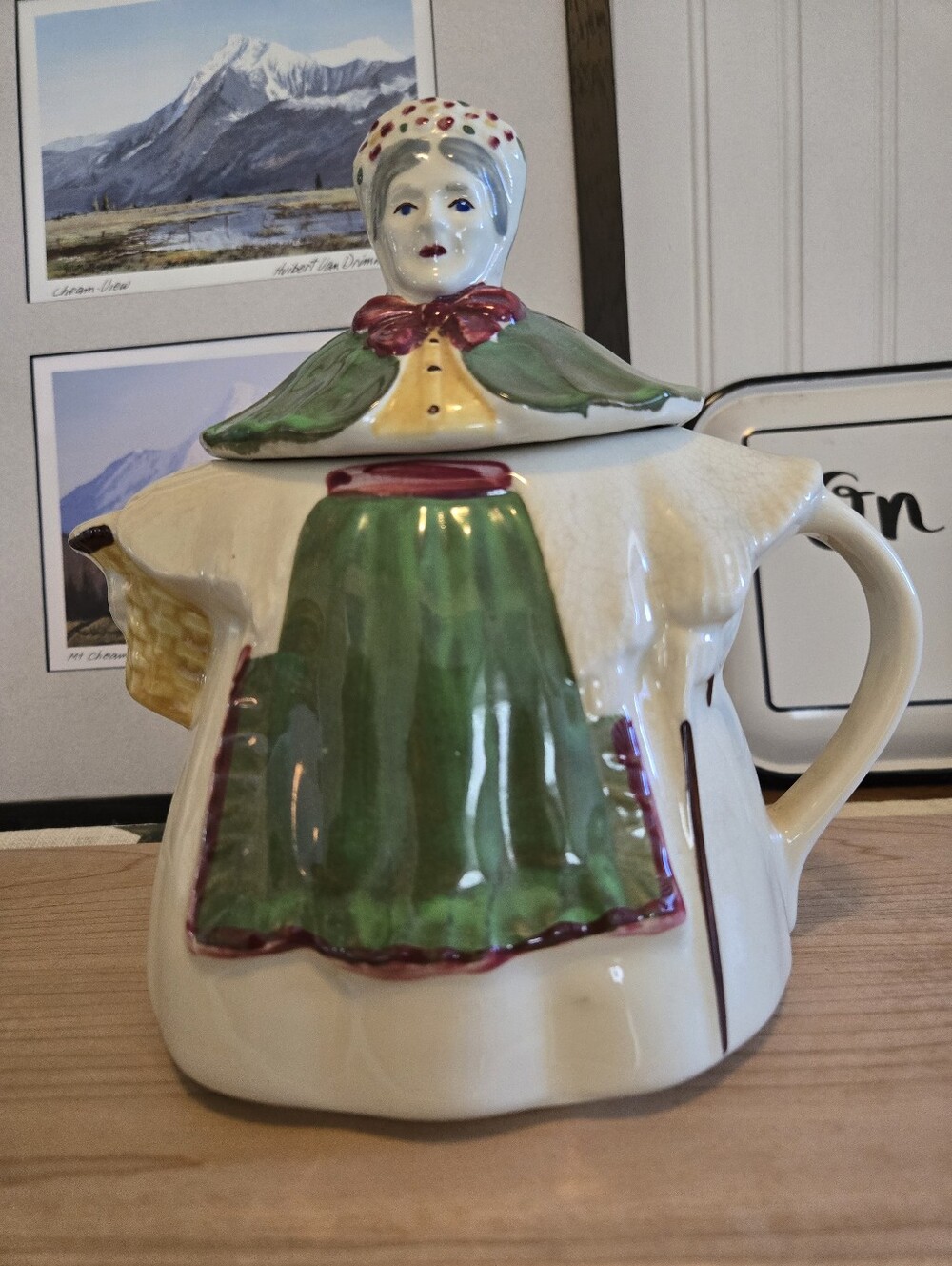 Vintage Shawnee Pottery 1940's Granny Ann Teapot